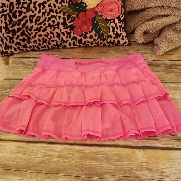 lululemon athletica Dresses & Skirts - Lululemon Tennis Skort